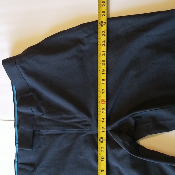 Axist Men's 38X30 Dress Slacks - Picture 16 of 16